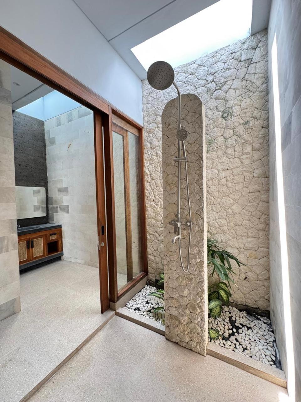 Nova Guest House Canggu  Exterior photo